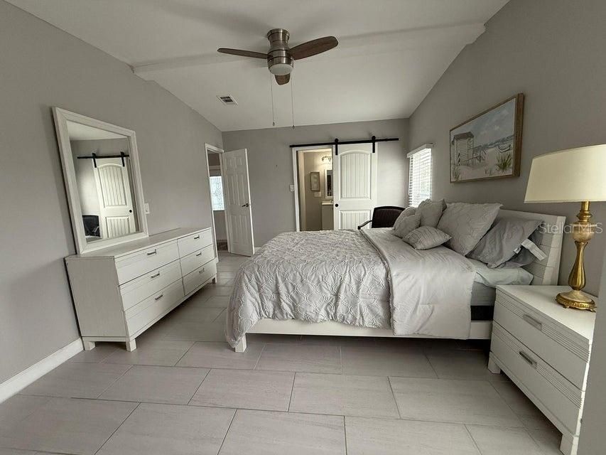 待售: $99,000 (2 贝兹, 1 浴室, 1400 平方英尺)