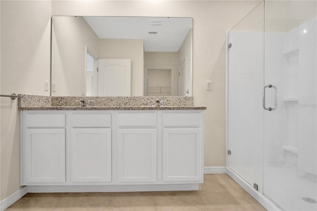 出租: $2,150 (4 贝兹, 2 浴室, 1867 平方英尺)