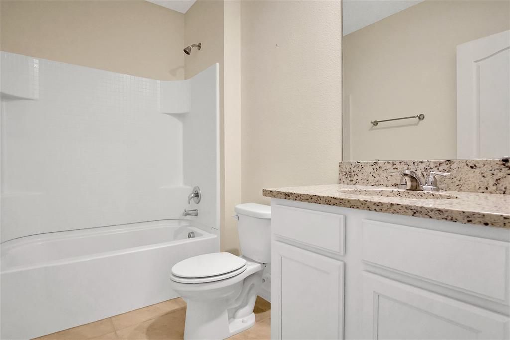 出租: $2,150 (4 贝兹, 2 浴室, 1867 平方英尺)