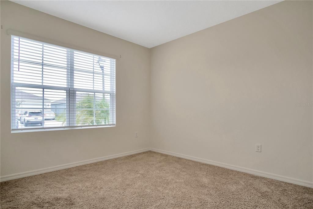 出租: $2,150 (4 贝兹, 2 浴室, 1867 平方英尺)