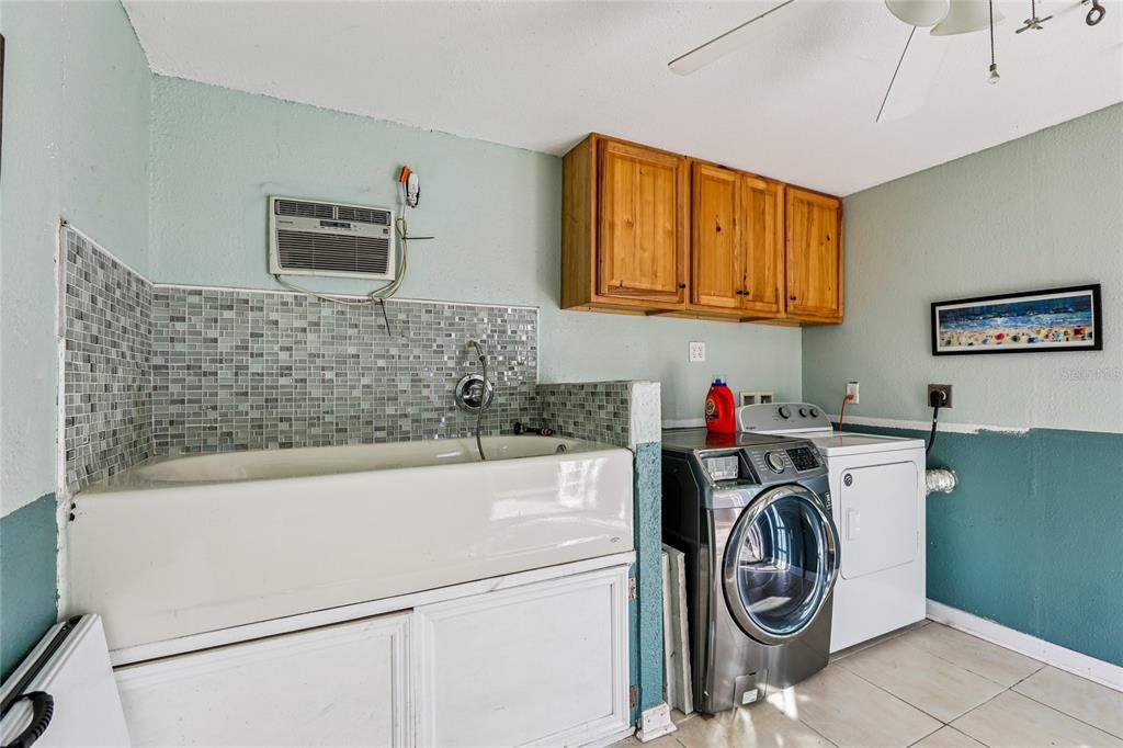 待售: $575,000 (3 贝兹, 2 浴室, 1465 平方英尺)