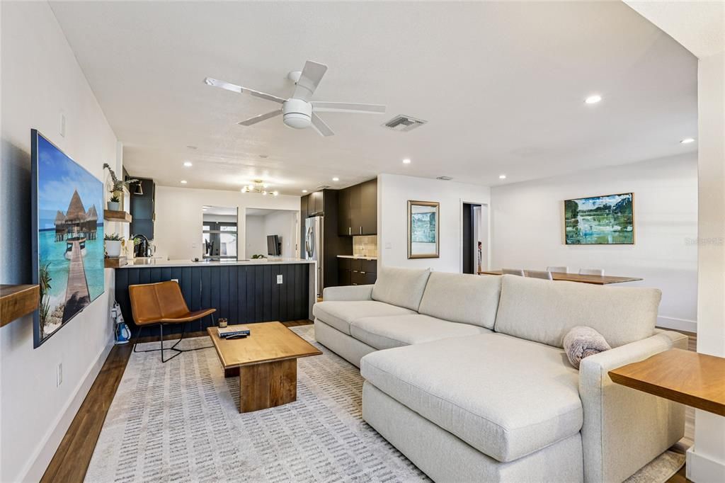 待售: $575,000 (3 贝兹, 2 浴室, 1465 平方英尺)