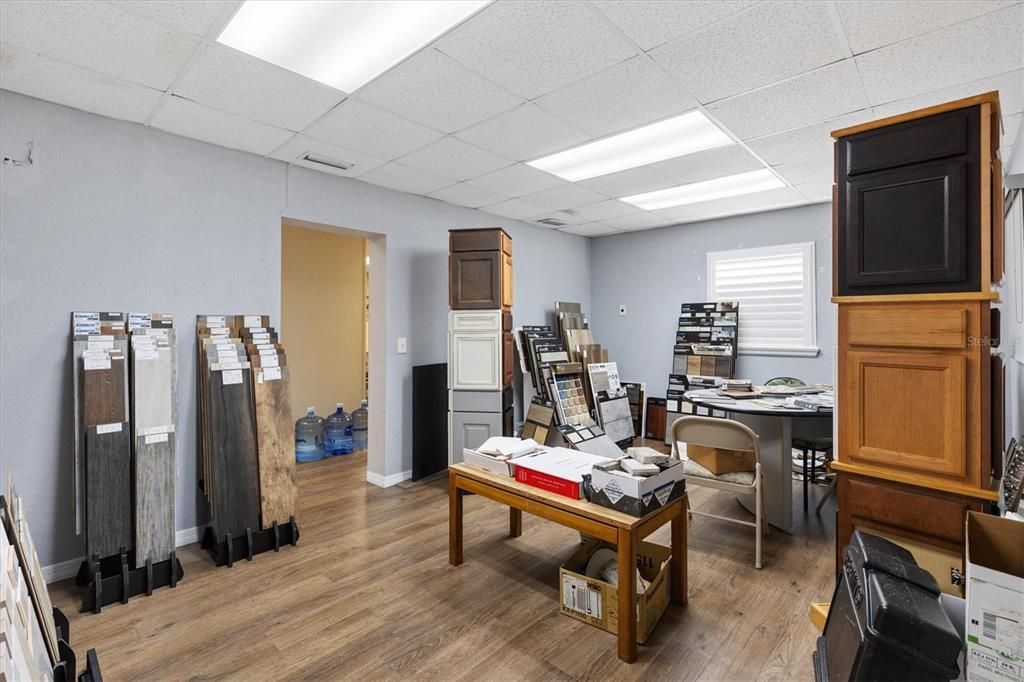 待售: $399,900 (0 贝兹, 0 浴室, 2064 平方英尺)