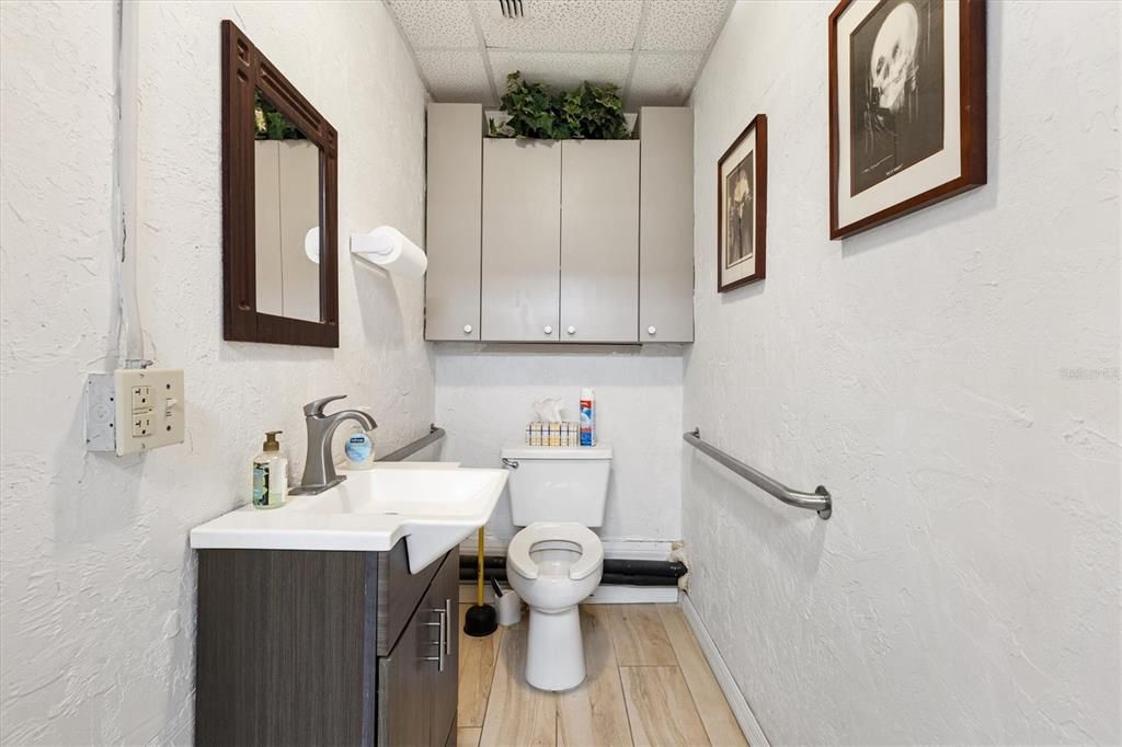 待售: $399,900 (0 贝兹, 0 浴室, 2064 平方英尺)