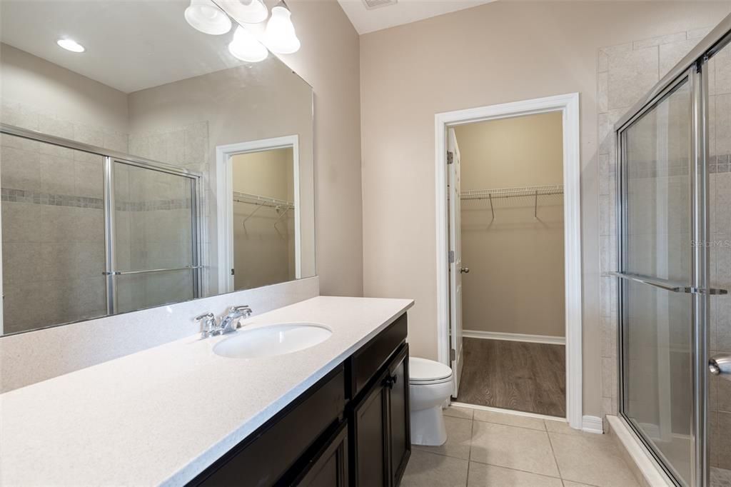 На продажу: $324,000 (3 спален, 2 ванн, 1629 Квадратных фут)