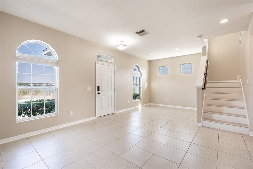 На продажу: $324,000 (3 спален, 2 ванн, 1629 Квадратных фут)