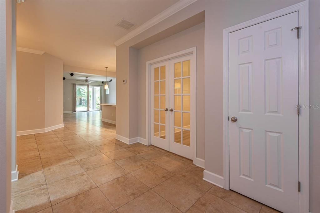 出租: $3,000 (4 贝兹, 3 浴室, 2736 平方英尺)