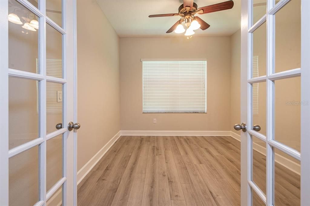 出租: $3,000 (4 贝兹, 3 浴室, 2736 平方英尺)