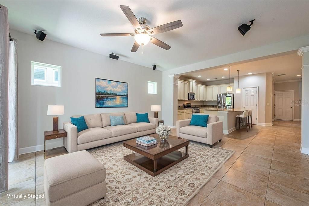 出租: $3,000 (4 贝兹, 3 浴室, 2736 平方英尺)