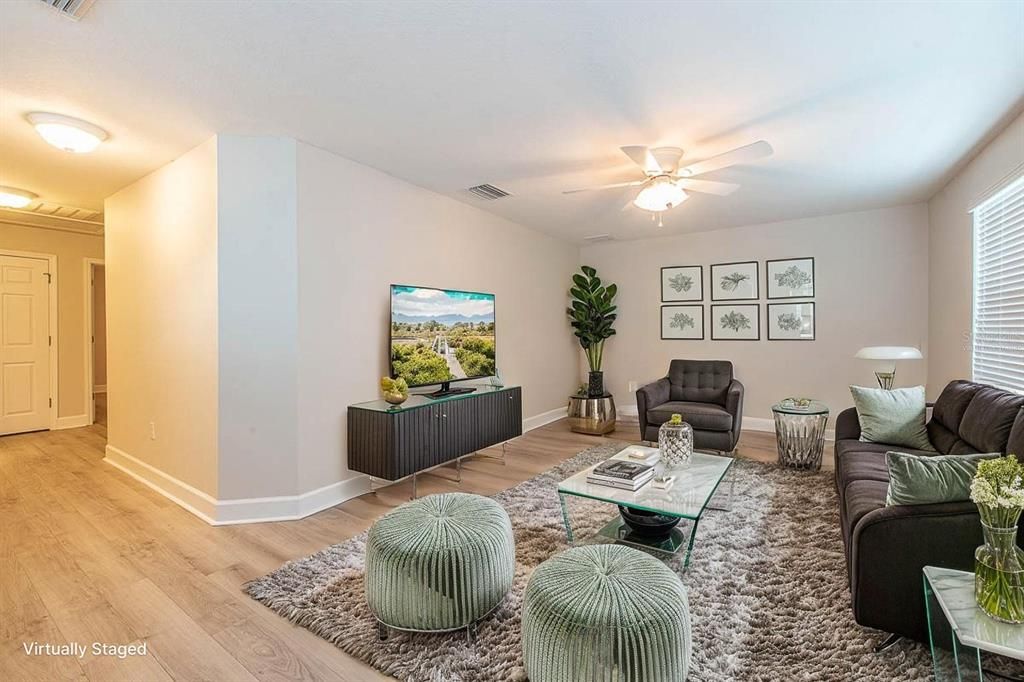 出租: $3,000 (4 贝兹, 3 浴室, 2736 平方英尺)