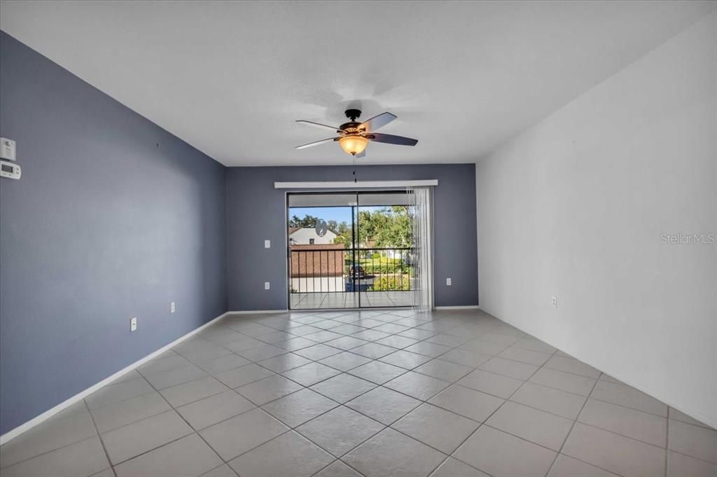 待售: $197,777 (2 贝兹, 2 浴室, 1122 平方英尺)