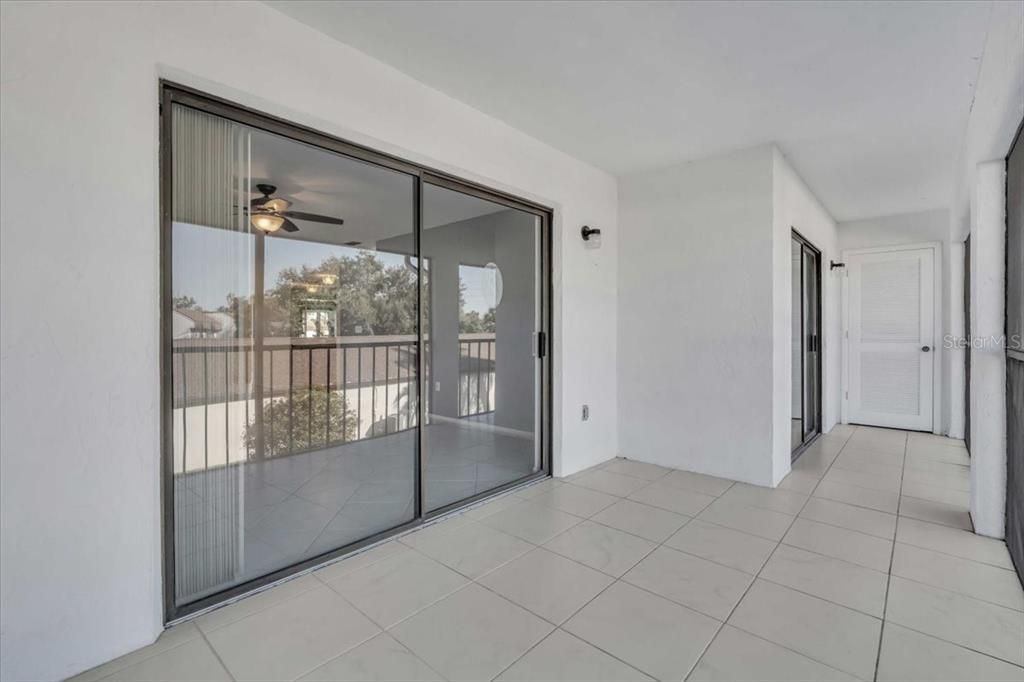 待售: $197,777 (2 贝兹, 2 浴室, 1122 平方英尺)