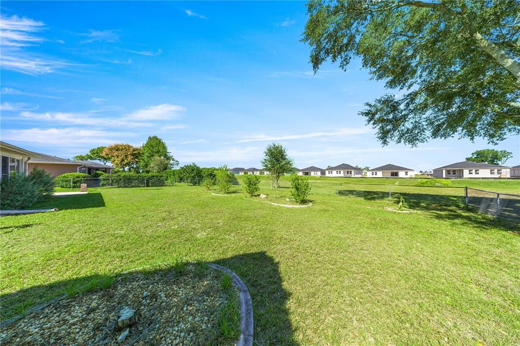 For Sale: $225,000 (2 beds, 2 baths, 1002 Square Feet)