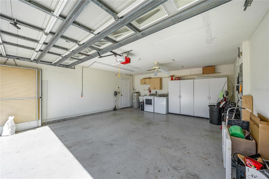 For Sale: $225,000 (2 beds, 2 baths, 1002 Square Feet)