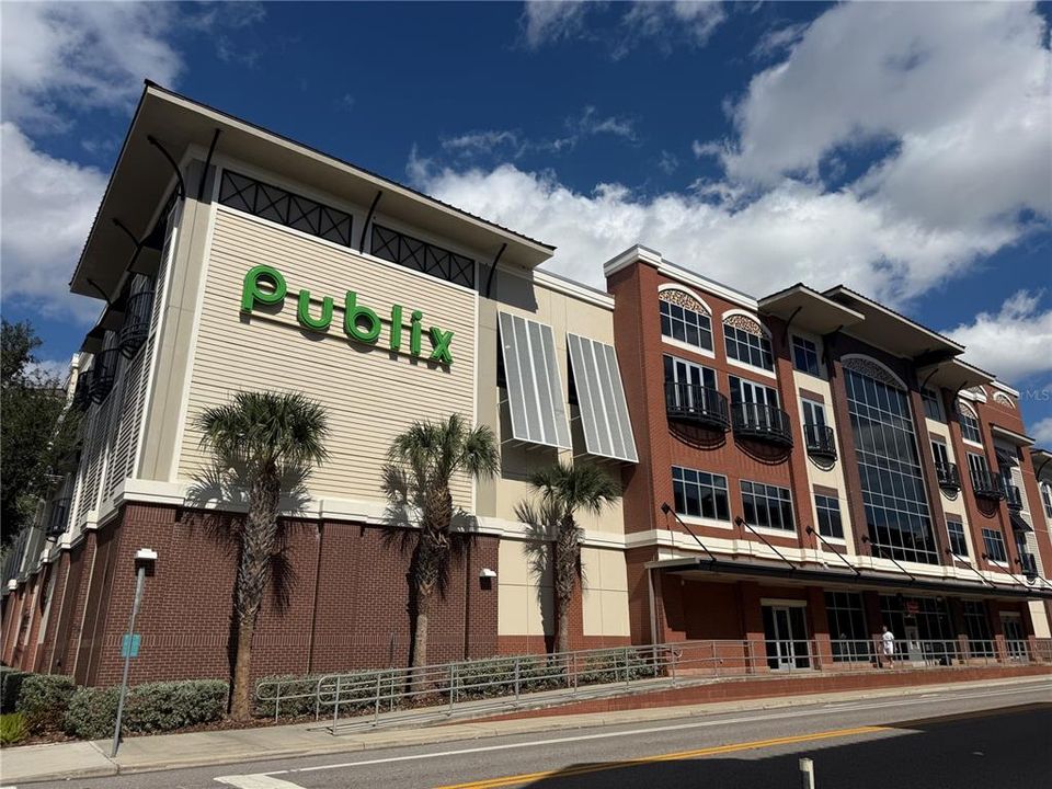 出租: $1,800 (1 贝兹, 1 浴室, 721 平方英尺)