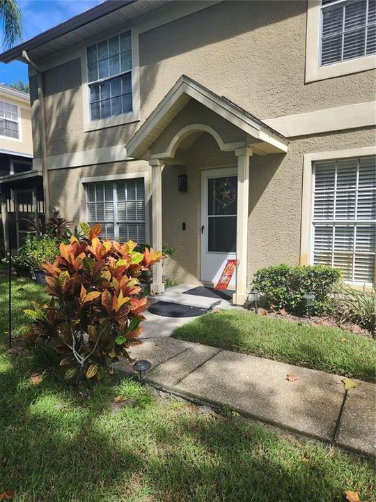 For Rent: $2,100 (2 beds, 1 baths, 1150 Square Feet)