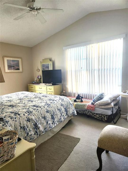 For Rent: $2,100 (2 beds, 1 baths, 1150 Square Feet)