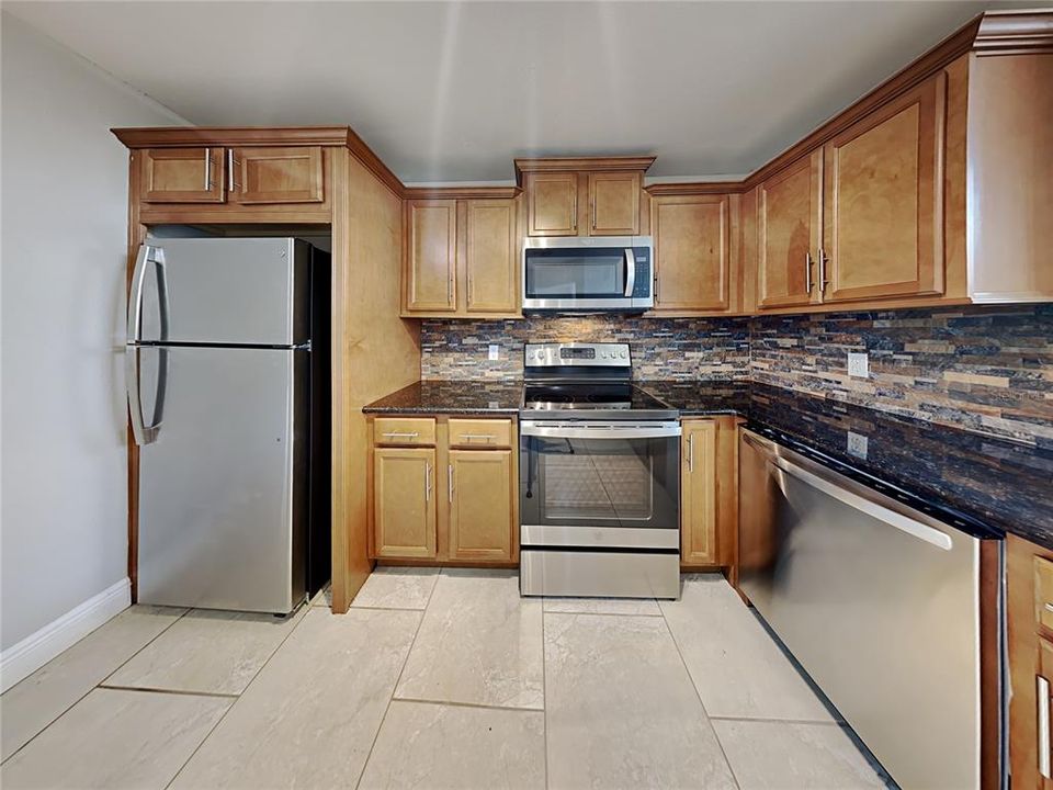 For Rent: $1,899 (3 beds, 2 baths, 1240 Square Feet)