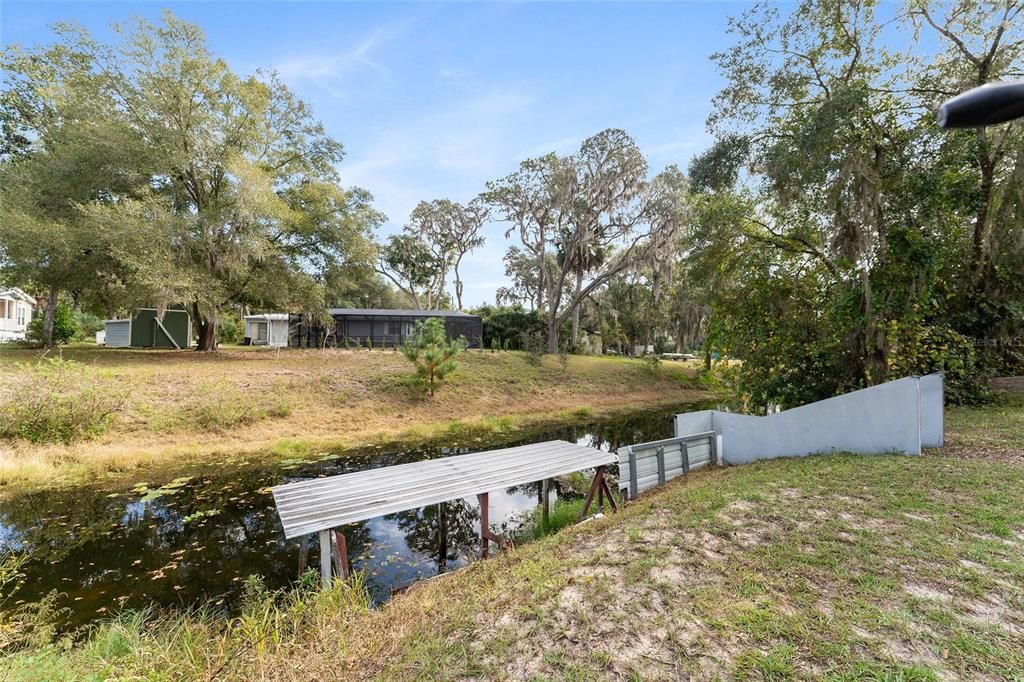 For Sale: $79,900 (2 beds, 2 baths, 960 Square Feet)