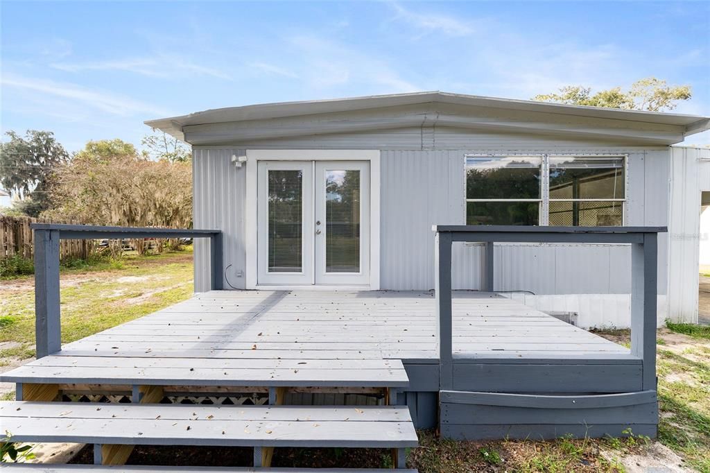 For Sale: $79,900 (2 beds, 2 baths, 960 Square Feet)