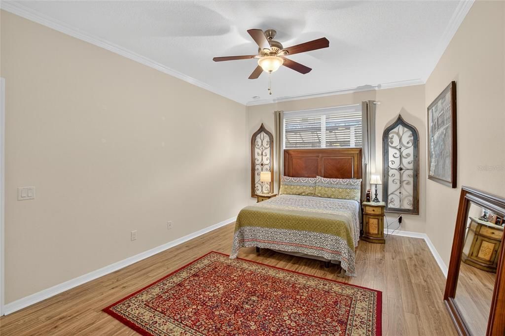 На продажу: $449,900 (4 спален, 2 ванн, 1900 Квадратных фут)