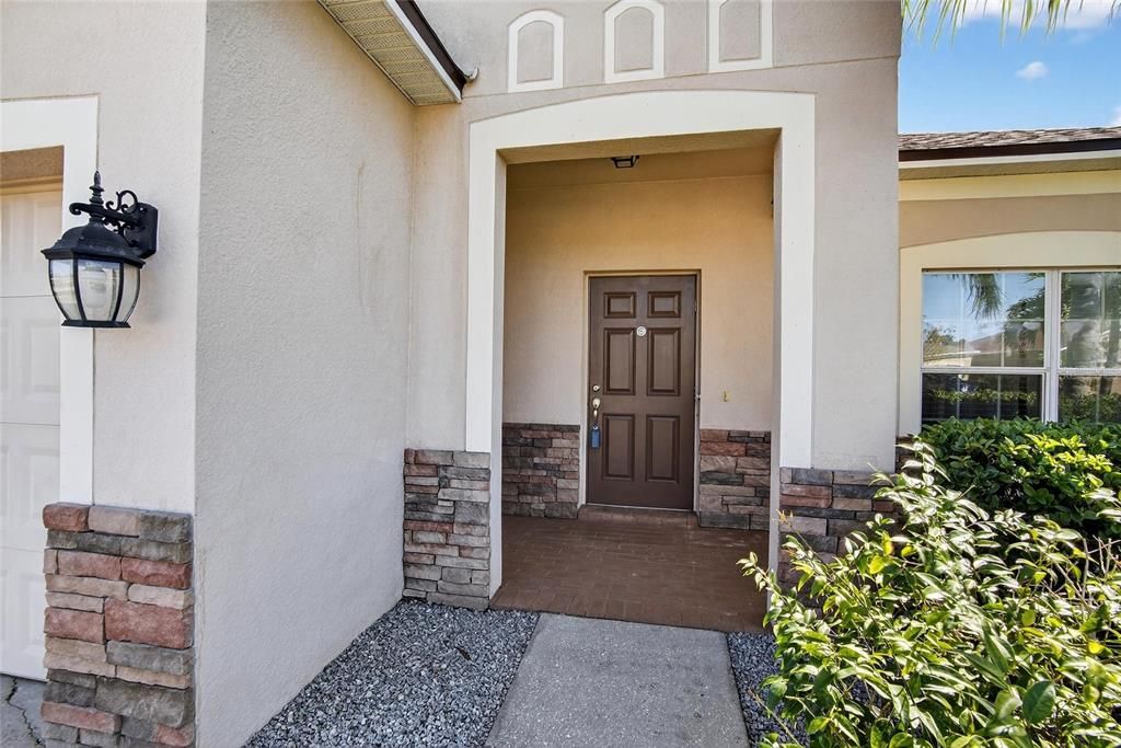 На продажу: $449,900 (4 спален, 2 ванн, 1900 Квадратных фут)