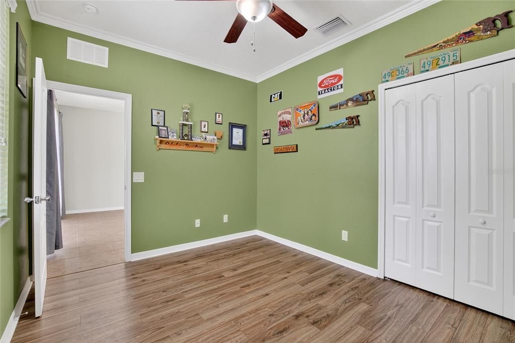 На продажу: $449,900 (4 спален, 2 ванн, 1900 Квадратных фут)