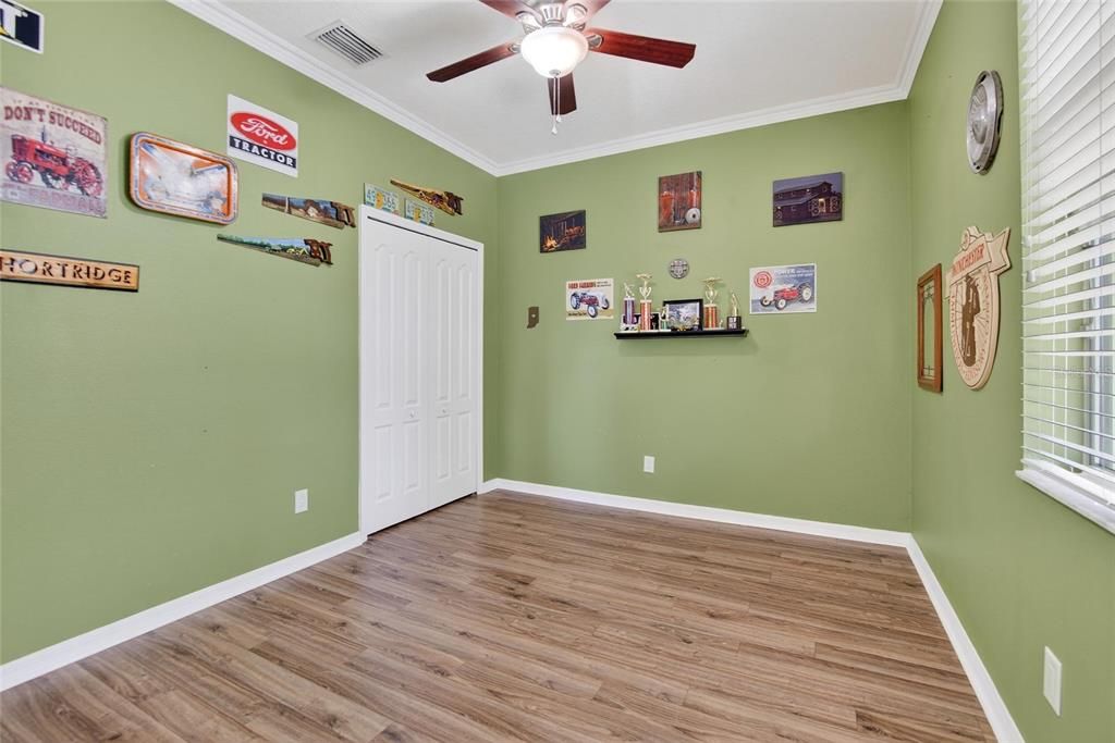 На продажу: $449,900 (4 спален, 2 ванн, 1900 Квадратных фут)