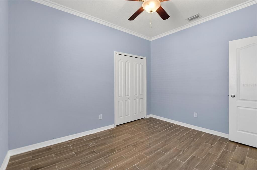 На продажу: $449,900 (4 спален, 2 ванн, 1900 Квадратных фут)