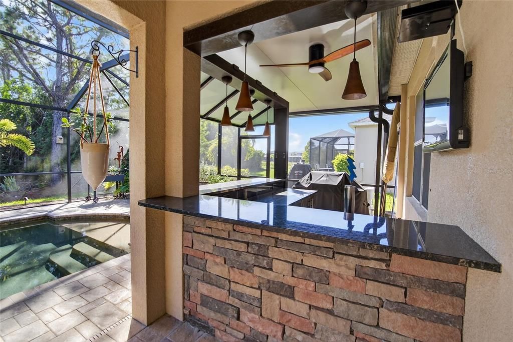 На продажу: $449,900 (4 спален, 2 ванн, 1900 Квадратных фут)