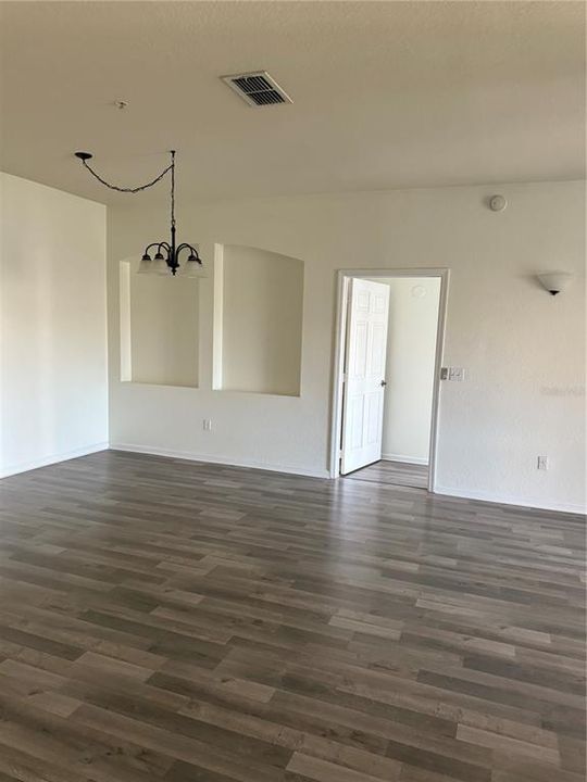 В аренду: $1,800 (3 спален, 2 ванн, 1433 Квадратных фут)