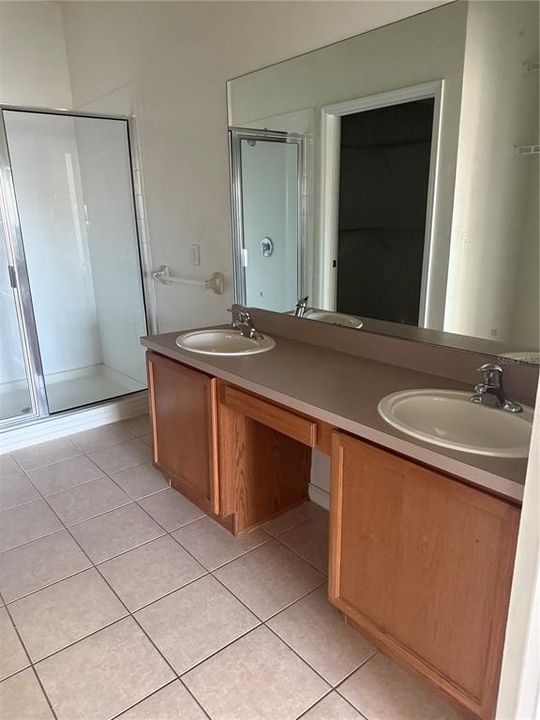 В аренду: $1,800 (3 спален, 2 ванн, 1433 Квадратных фут)