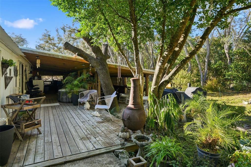 For Sale: $329,900 (2 beds, 2 baths, 1413 Square Feet)