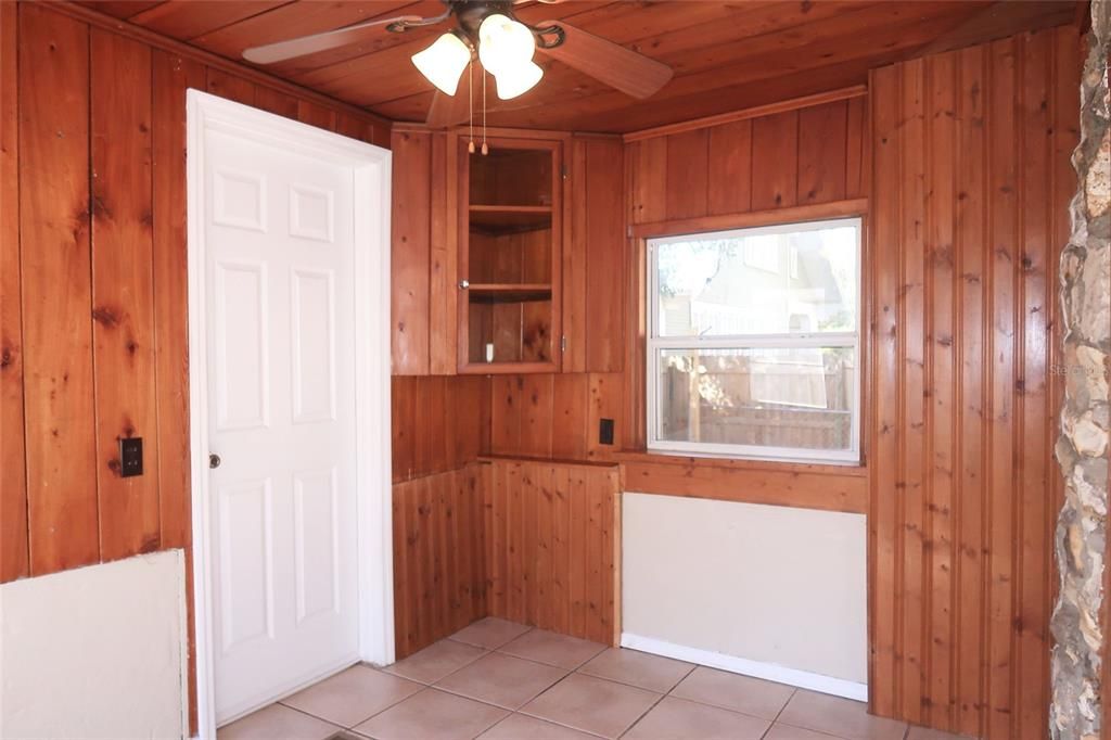 En Renta: $1,295 (2 camas, 1 baños, 676 Pies cuadrados)