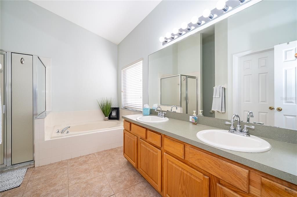 待售: $439,000 (3 贝兹, 2 浴室, 1656 平方英尺)