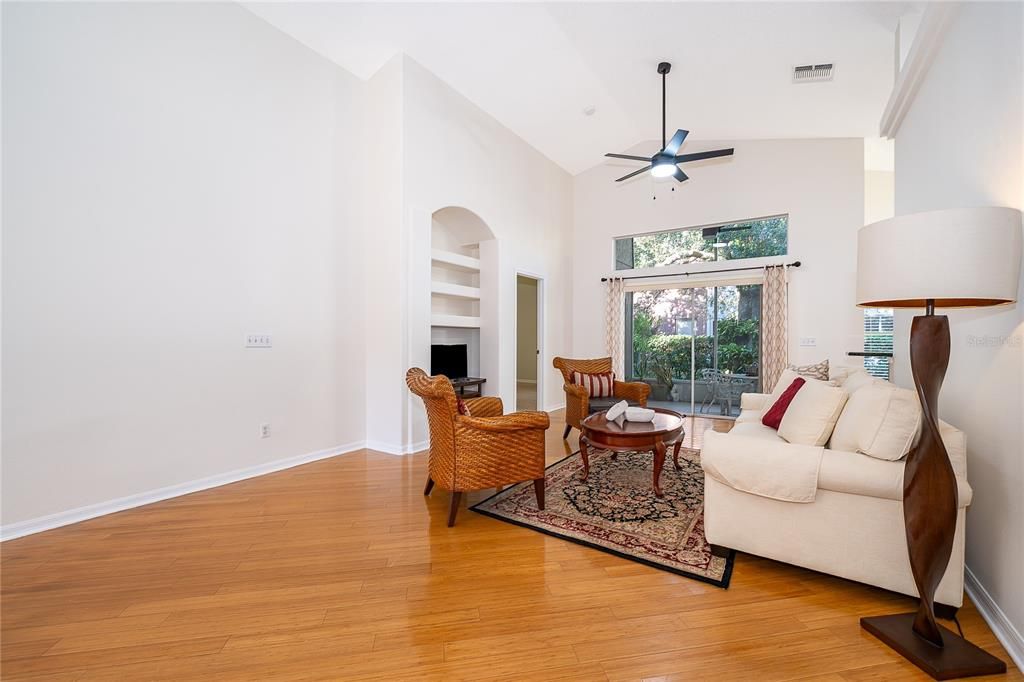 待售: $439,000 (3 贝兹, 2 浴室, 1656 平方英尺)