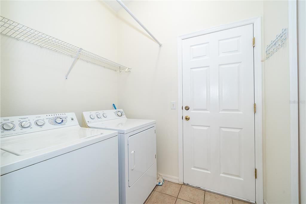 待售: $439,000 (3 贝兹, 2 浴室, 1656 平方英尺)