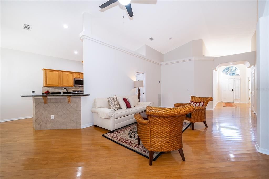 待售: $439,000 (3 贝兹, 2 浴室, 1656 平方英尺)