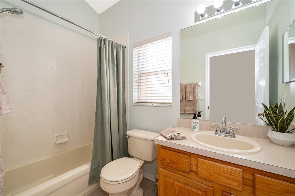 待售: $439,000 (3 贝兹, 2 浴室, 1656 平方英尺)