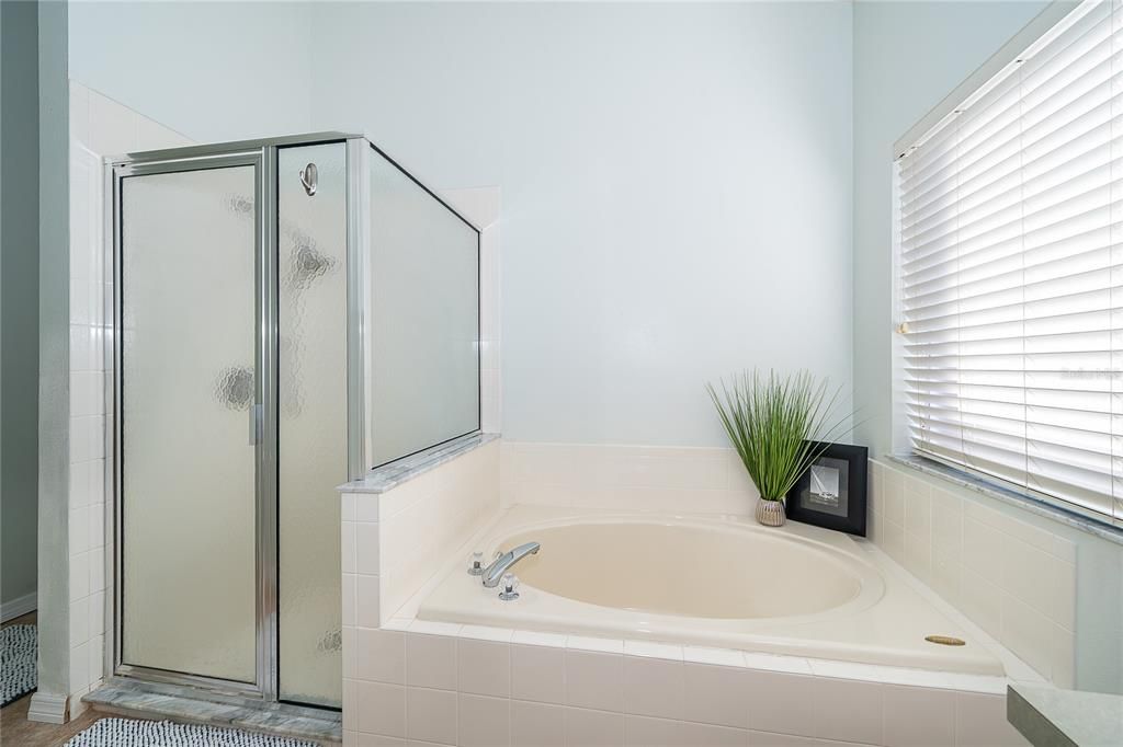 待售: $439,000 (3 贝兹, 2 浴室, 1656 平方英尺)