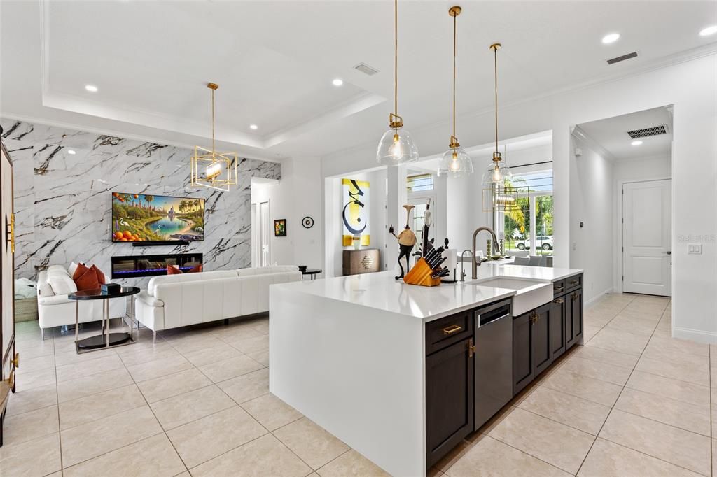 For Sale: $975,000 (3 beds, 2 baths, 2584 Square Feet)