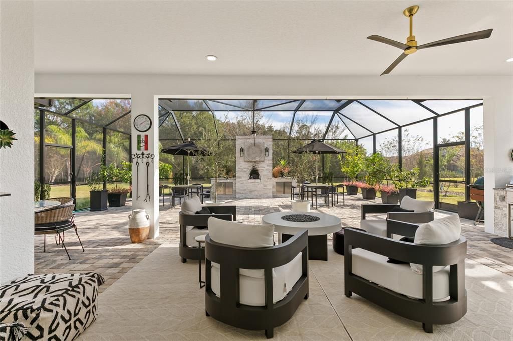 For Sale: $975,000 (3 beds, 2 baths, 2584 Square Feet)