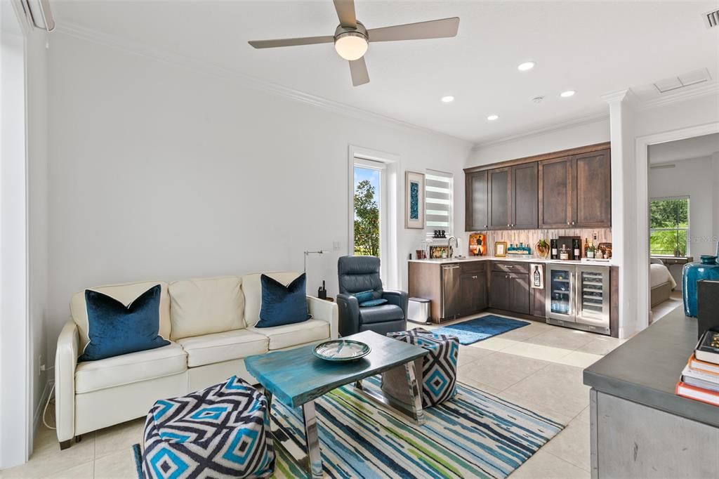 For Sale: $975,000 (3 beds, 2 baths, 2584 Square Feet)