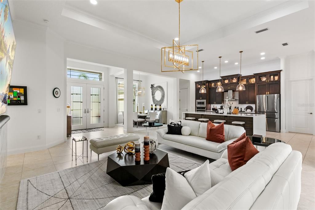 For Sale: $975,000 (3 beds, 2 baths, 2584 Square Feet)