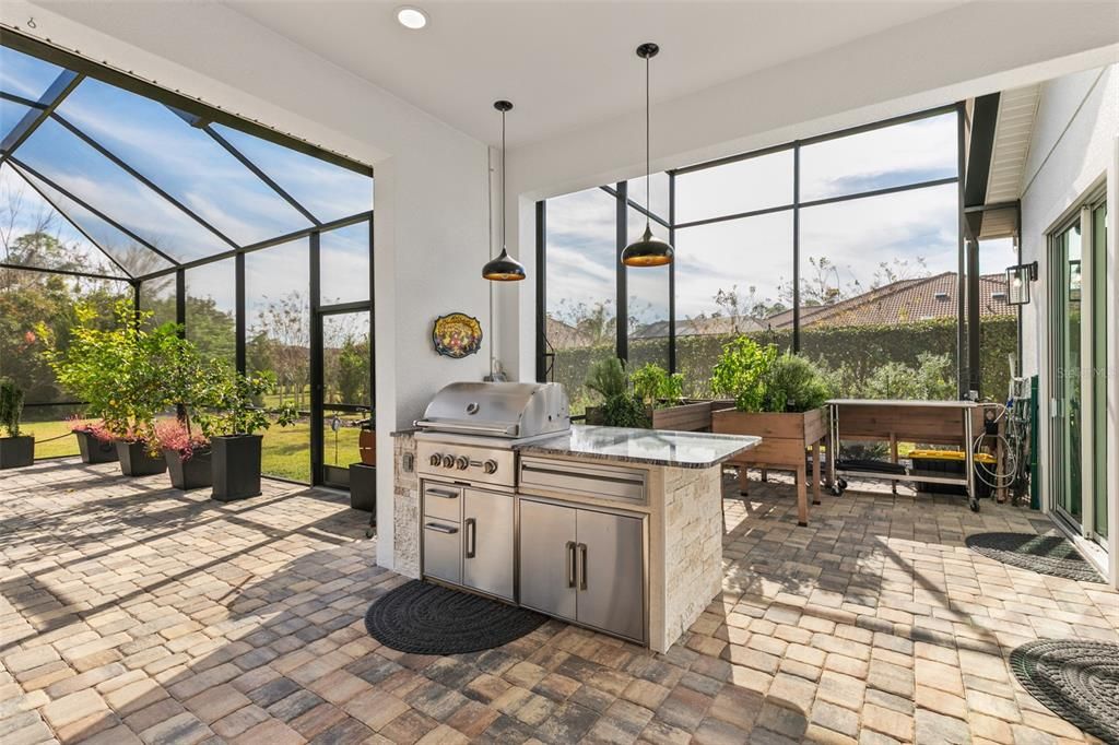 For Sale: $975,000 (3 beds, 2 baths, 2584 Square Feet)