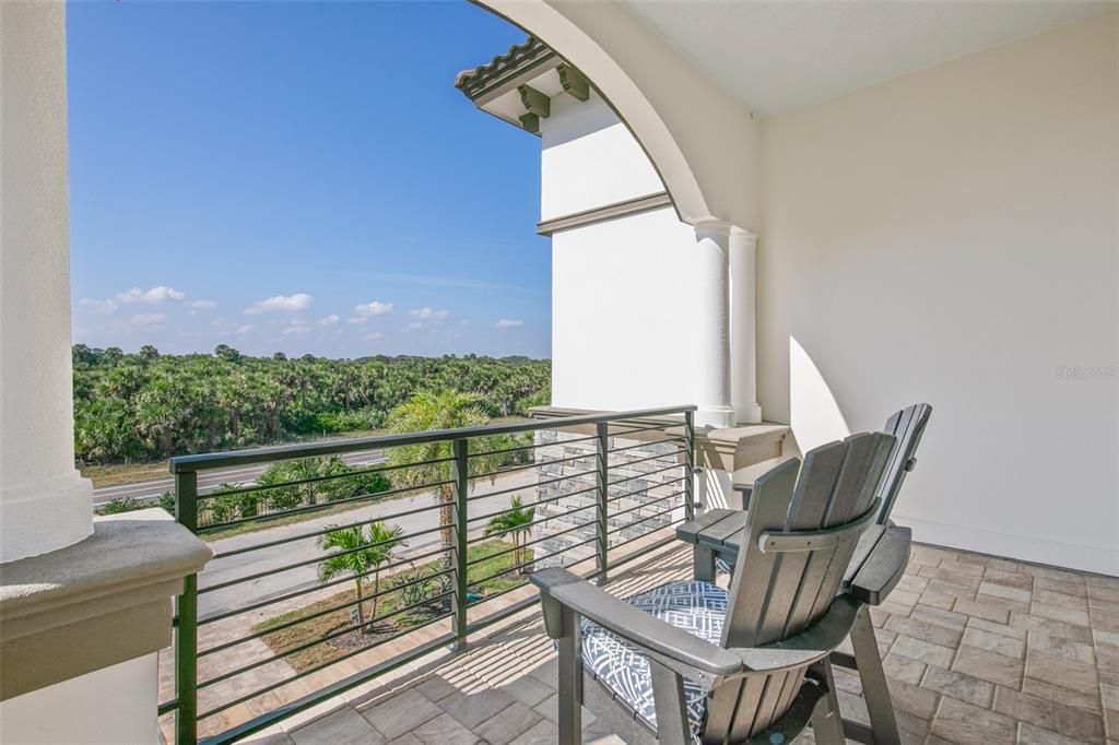 For Sale: $4,100,000 (4 beds, 4 baths, 4667 Square Feet)