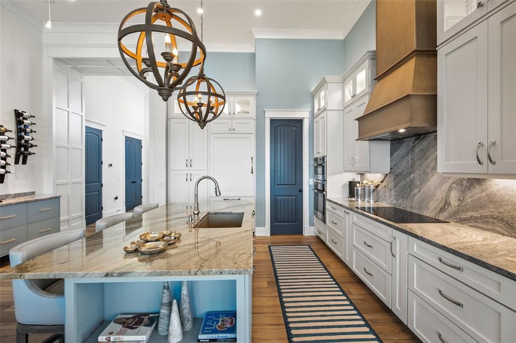 For Sale: $4,100,000 (4 beds, 4 baths, 4667 Square Feet)