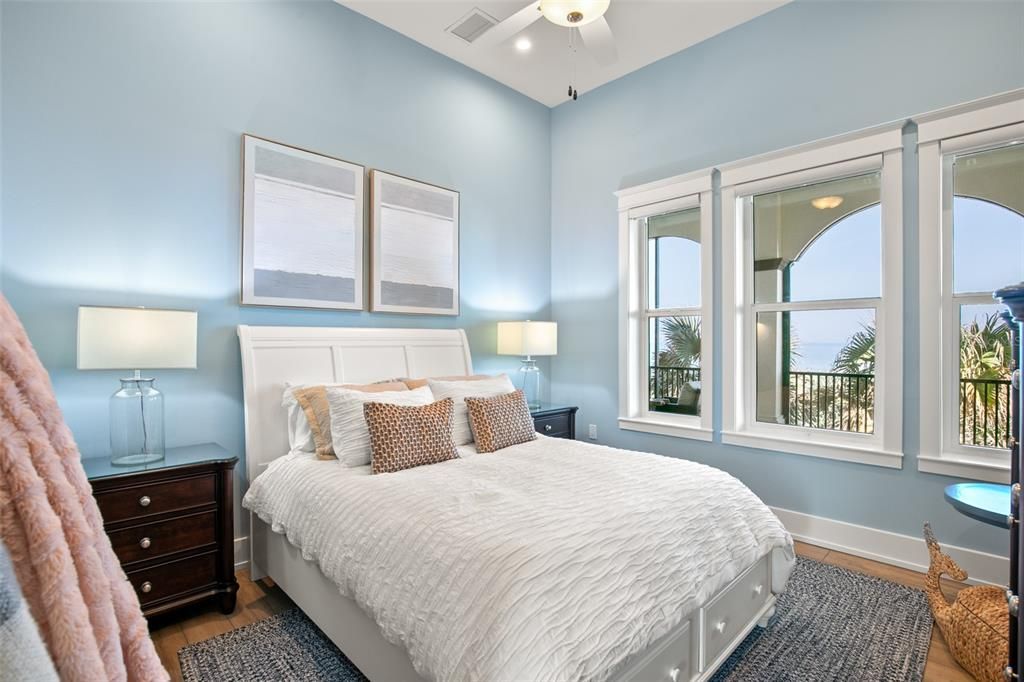 For Sale: $4,100,000 (4 beds, 4 baths, 4667 Square Feet)