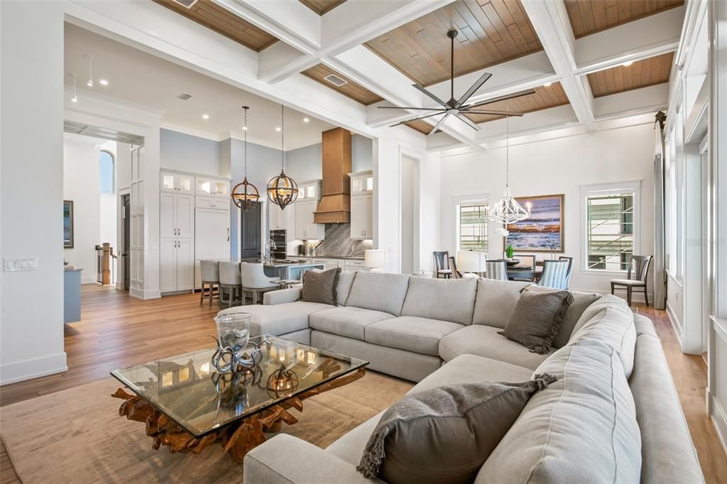 For Sale: $4,100,000 (4 beds, 4 baths, 4667 Square Feet)