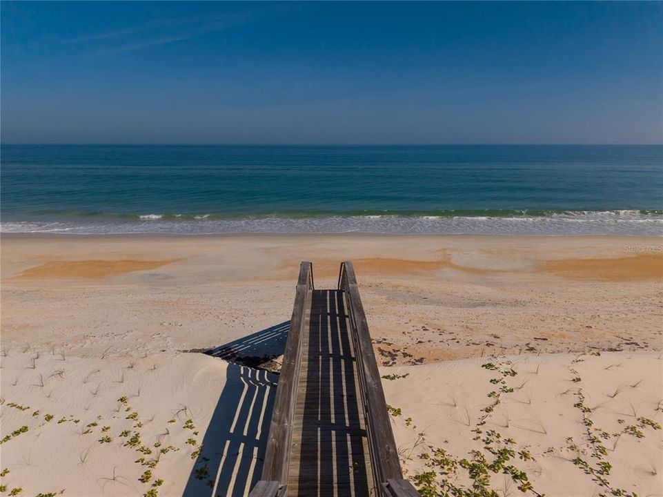 For Sale: $4,100,000 (4 beds, 4 baths, 4667 Square Feet)